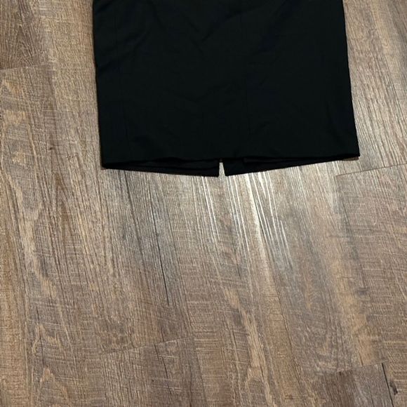 The Limited Pencil Skirt Size 6 Black Back Split Women’s - Picture 6 of 6